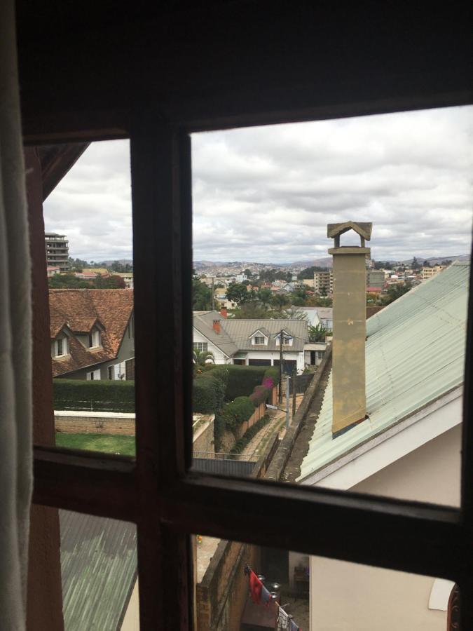 Le Fumoir Guest House Chambre Double Antananarivo Exteriör bild